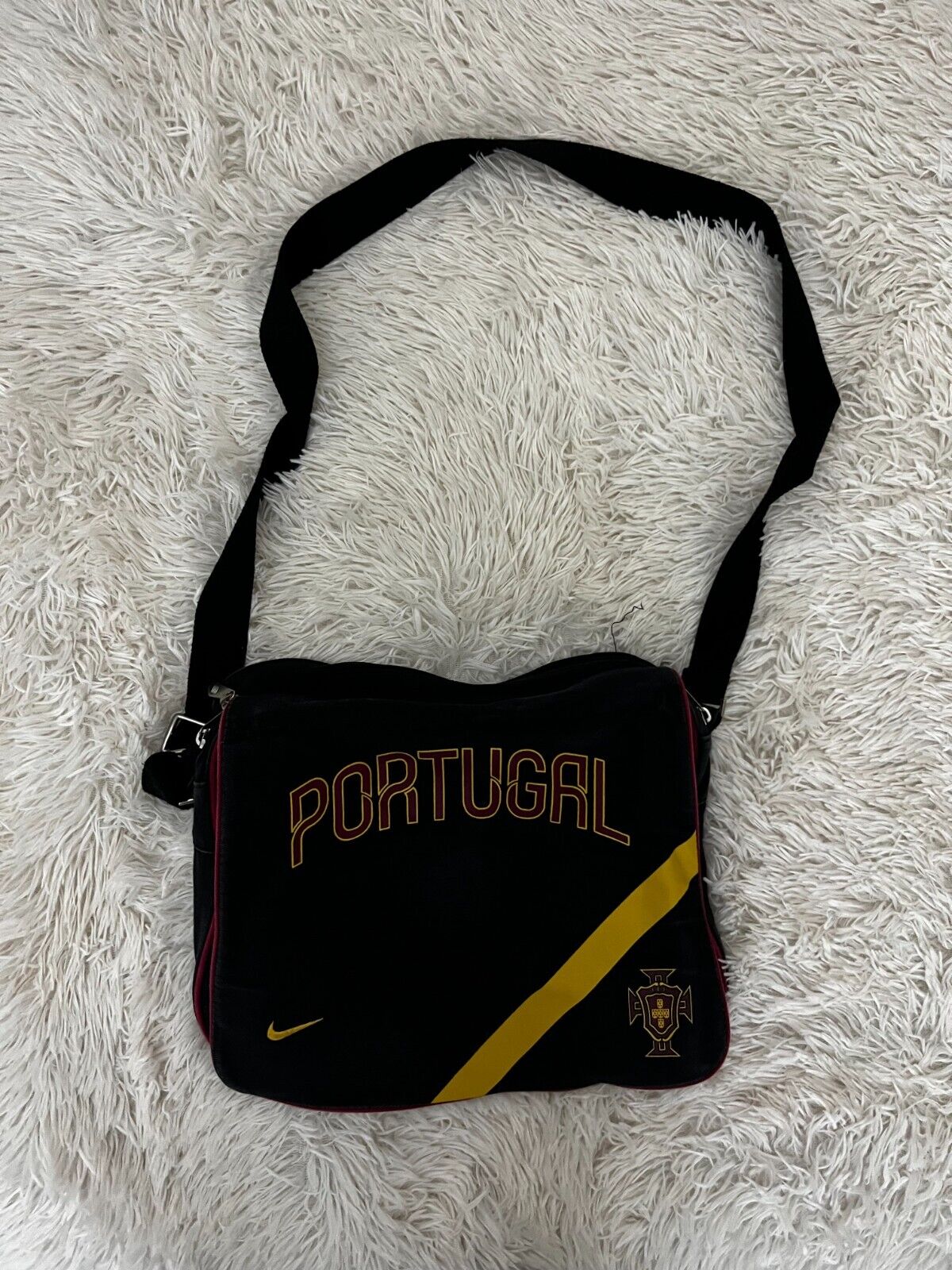 Rare Vintage Nike Shoulder Laptop Bag Computer Portugal Football Team